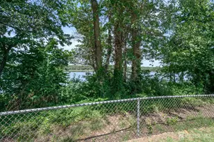 39 River Bank Dr, Florence, NJ 08554 - Photo 36