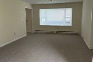 432 Newport Way, Monroe Township, NJ 08831 - Photo 6