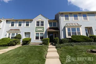 4 Heritage Square, Sayreville, NJ 08872 - Photo 22