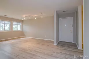 12-J Avon Dr, East Windsor Township, NJ 08520 - Photo 4
