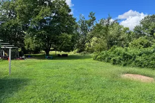 154 N Randolphville Road N, Piscataway Township, NJ 08854 - Photo 2