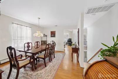 932 Beatrice Parkway, Edison, NJ 08820 - Photo 18