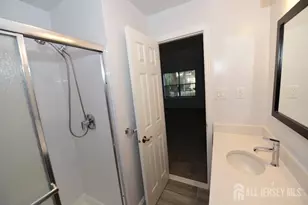 302 Hidden Village Dr, Perth Amboy, NJ 08861 - Photo 10