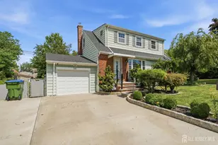 19 Sycamore Ave, Edison, NJ 08817 - Photo 2