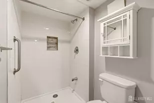 19 Sycamore Ave, Edison, NJ 08817 - Photo 40
