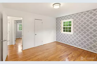 19 Sycamore Avenue, Edison, NJ 08817 - Photo 20