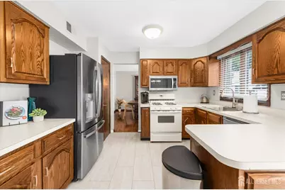 12 Holly Park Drive, South Plainfield, NJ 07080 - Photo 6