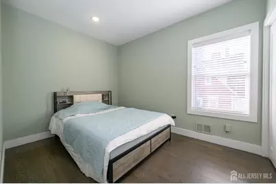 197 Garfield Avenue, Jersey City, NJ 07305 - Photo 10