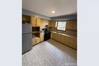 68 Christopher St Street #2, Carteret, NJ 07008 - Photo 6