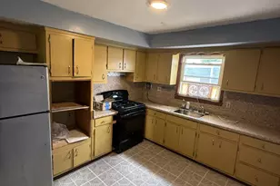 68 Christopher St St, Carteret, NJ 07008 - Photo 6