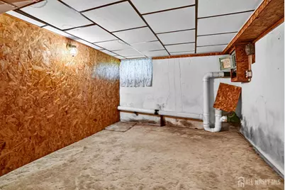 33 Burnet Street, Avenel, NJ 07001 - Photo 22