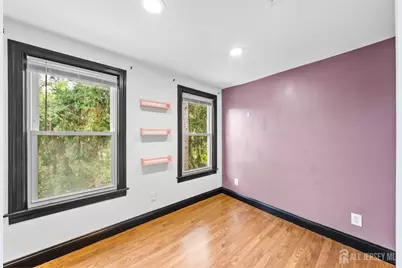 13 Baldwin Street, New Brunswick, NJ 08901 - Photo 20