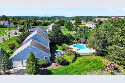 46 Waverly Place, South Brunswick Township, NJ 08852 - Photo 4
