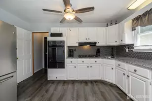 25 Brookside Rd, Edison, NJ 08817 - Photo 10