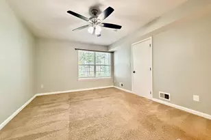 902 Plymouth Rd, North Brunswick Township, NJ 08902 - Photo 10