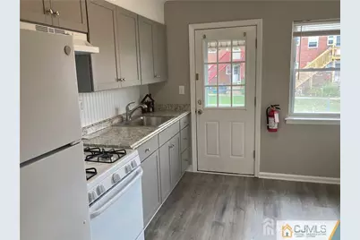 250 Penn Avenue #4B, Edison, NJ 08817 - Photo 2