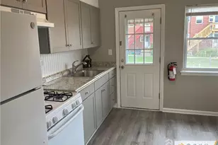 250 Penn Ave, Edison, NJ 08817 - Photo 2