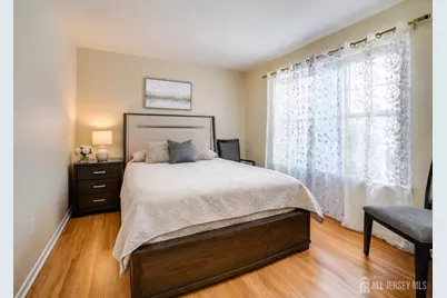22 Borell Square, Sayreville, NJ 08859 - Photo 14