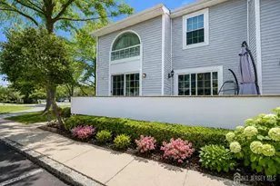 22 Borell Square, Sayreville, NJ 08859 - Photo 2
