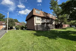 6005 N Oaks Blvd, North Brunswick Township, NJ 08902 - Photo 26