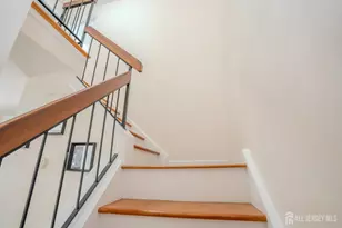 6005 N Oaks Blvd, North Brunswick Township, NJ 08902 - Photo 26