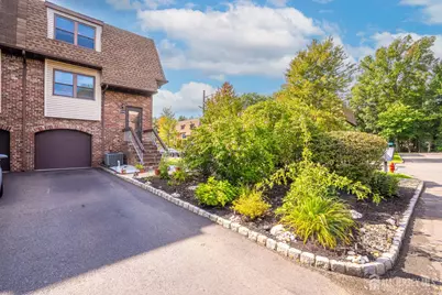 6005 N Oaks Boulevard, North Brunswick Township, NJ 08902 - Photo 2