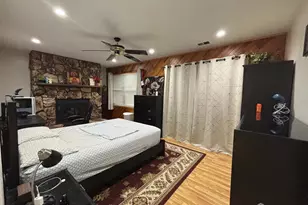 6005 N Oaks Blvd, North Brunswick Township, NJ 08902 - Photo 18