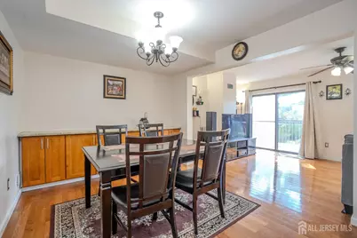 6005 N Oaks Boulevard, North Brunswick Township, NJ 08902 - Photo 4