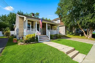 33 Pershing Ave, Milltown, NJ 08850 - Photo 2