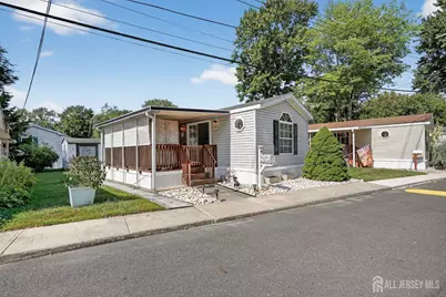 4 South Drive, East Windsor Township, NJ 08520 - Photo 1