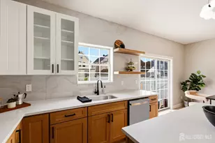 8 Somerset St, Carteret, NJ 07008 - Photo 12