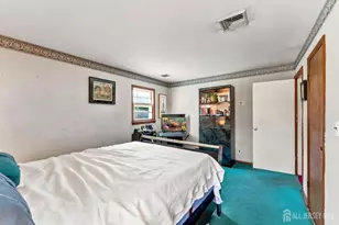 27 Milton Ave, East Brunswick Township, NJ 08816 - Photo 12