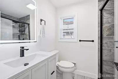 129 Pershing Avenue, Iselin, NJ 08830 - Photo 18