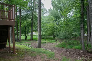 25 Huntington Rd, Edison, NJ 08820 - Photo 4