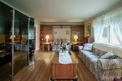 25 Huntington Road, Edison, NJ 08820 - Photo 10
