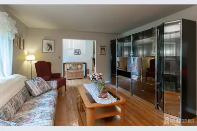 25 Huntington Road, Edison, NJ 08820 - Photo 12