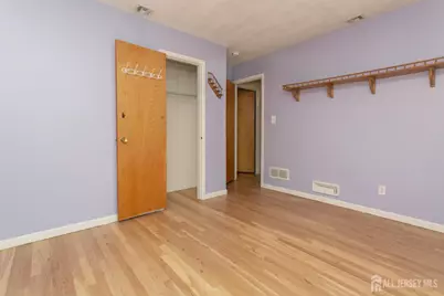 25 Huntington Road, Edison, NJ 08820 - Photo 28