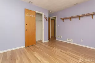 25 Huntington Rd, Edison, NJ 08820 - Photo 28