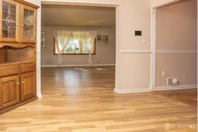 25 Huntington Road, Edison, NJ 08820 - Photo 16