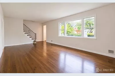 25 Lincoln Avenue, Piscataway Township, NJ 08854 - Photo 4