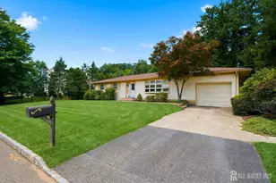 1 Beech Ct, East Brunswick Township, NJ 08816 - Photo 2