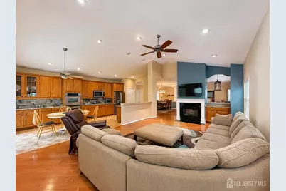 111 Fontaine Court, Monroe Township, NJ 08831 - Photo 16
