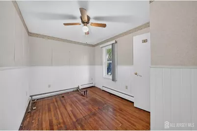 27 Lillian Terrace, Woodbridge Township, NJ 07095 - Photo 12