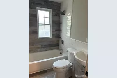 415 E 3rd Avenue, Roselle, NJ 07203 - Photo 8