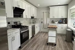 67 Winthrop Rd, Edison, NJ 08817 - Photo 2