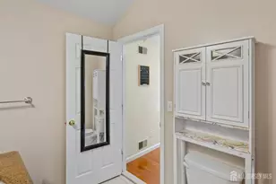 19 Stephenville Pkwy, Edison, NJ 08820 - Photo 18