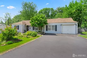 19 Stephenville Pkwy, Edison, NJ 08820 - Photo 2