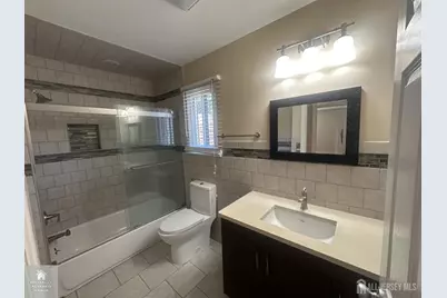 74 Carriage Place, Edison, NJ 08820 - Photo 4