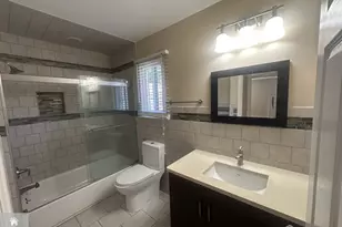 74 Carriage Pl, Edison, NJ 08820 - Photo 4