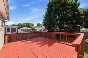 2 Oakwood Pl, North Brunswick Township, NJ 08902 - Photo 30